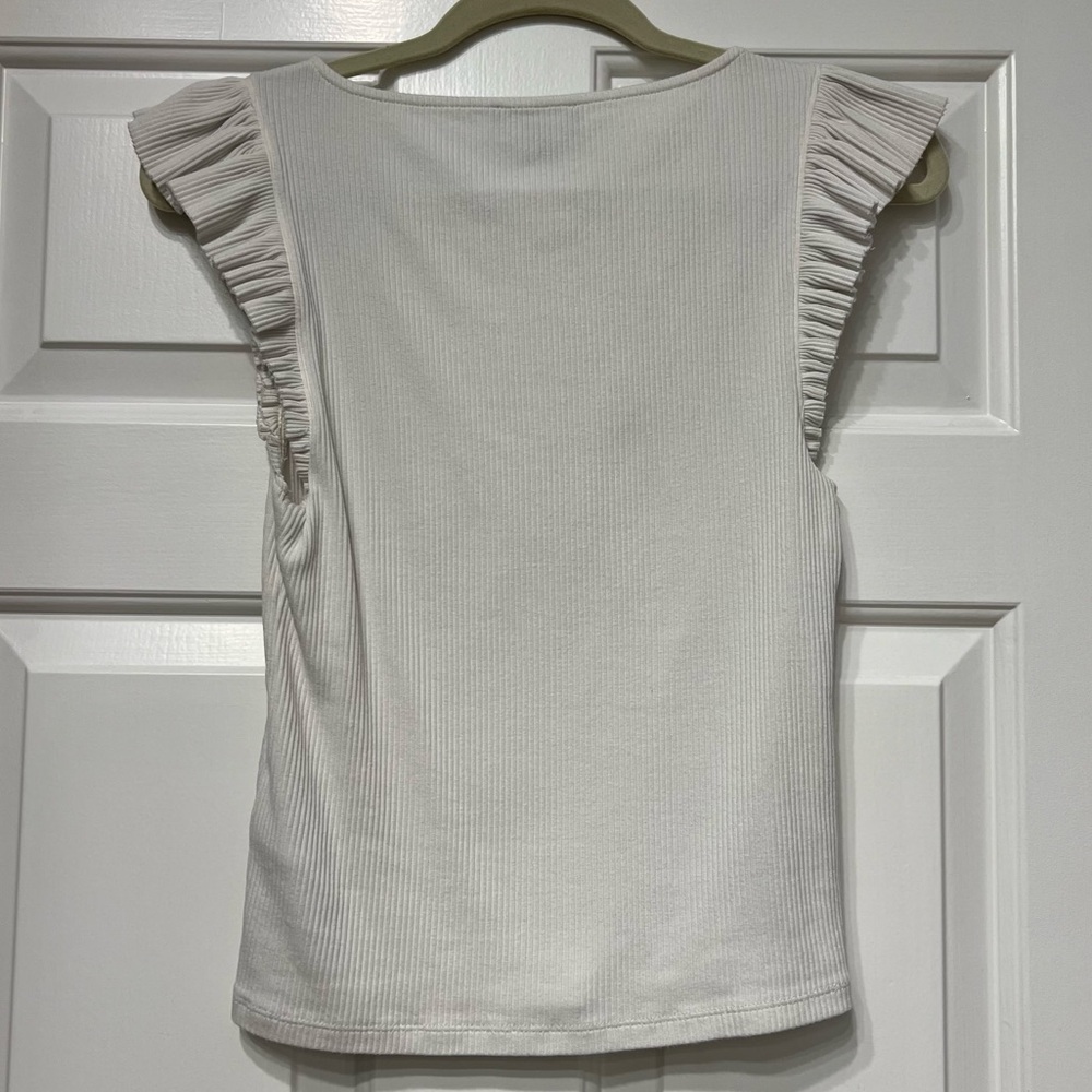 J. Crew Vintage rib ruffle boatneck tank top. Ivory.
Size small - Picture 5 of 5